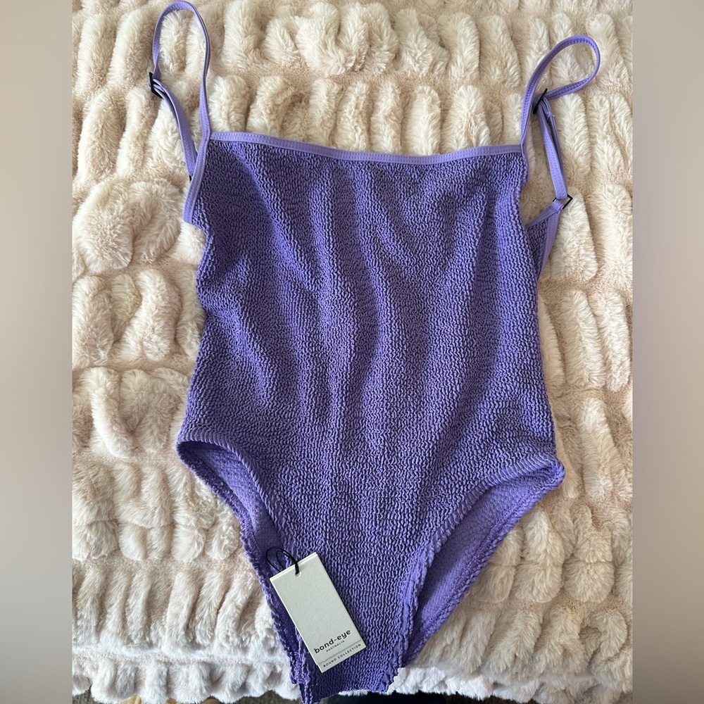 Bond eye one piece